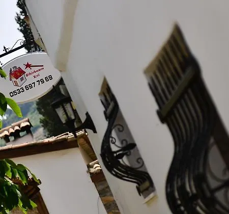 홈스테이 Sihirbazin Evi 셀주크