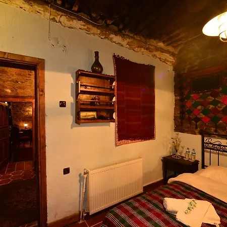 Sihirbazin Evi Проживание в семье Сельчук