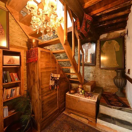 Sihirbazin Evi Проживание в семье